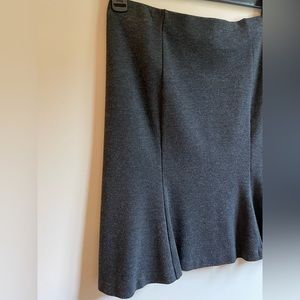 DKNYC dark gray/black skirt Size Medium